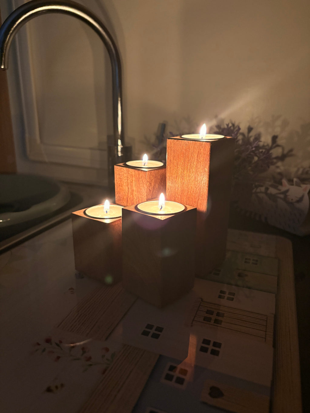 Set Of 4 Mango Wood Block Tea-Light Holders 35C216FC-2BDA-40DF-9A20-5D85B325BCC7