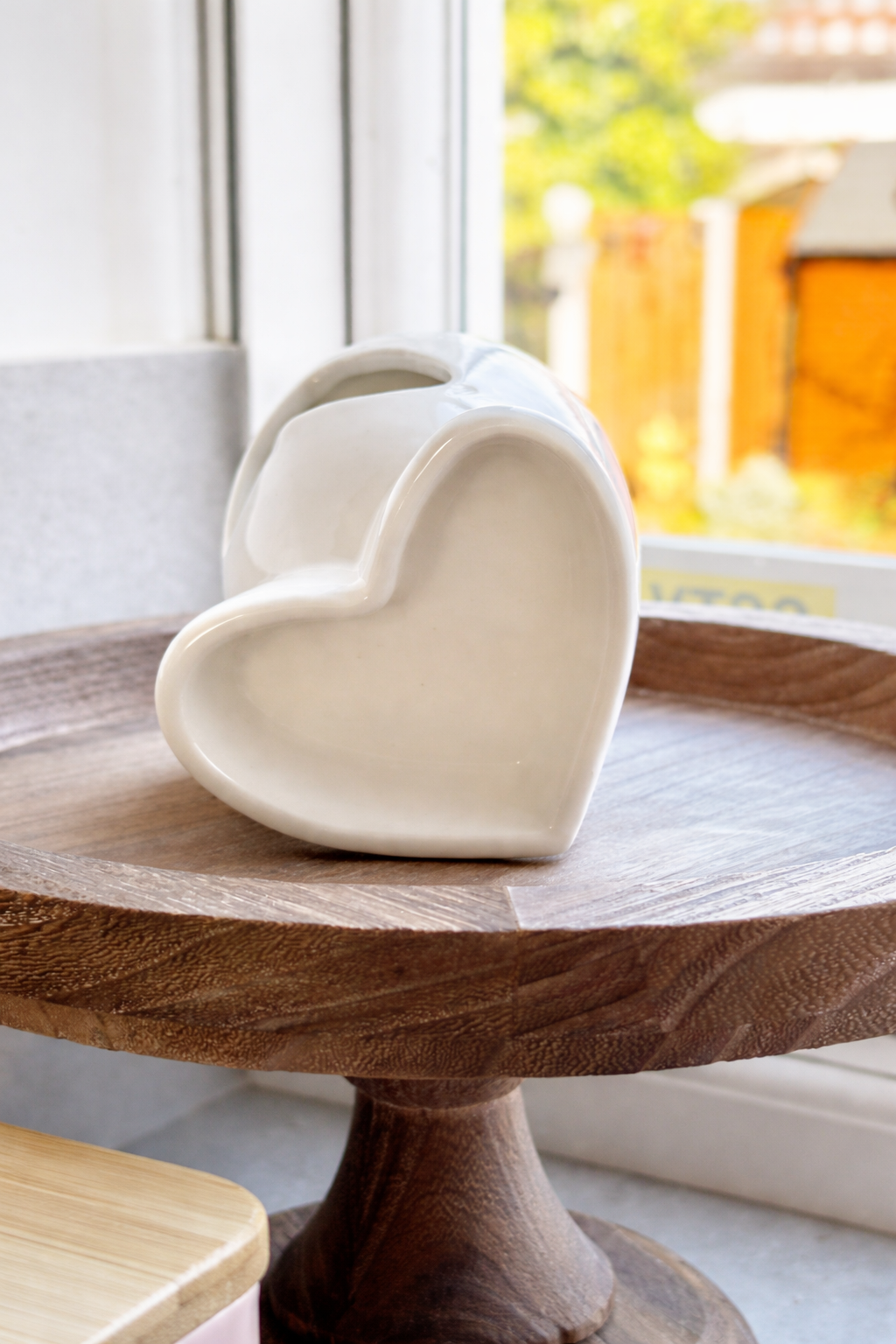 Ceramic Heart Shaped Wax Melter ‘Mum Who Touches Your Heart’ 4C961356-ECEB-4254-8260-5C483508437D