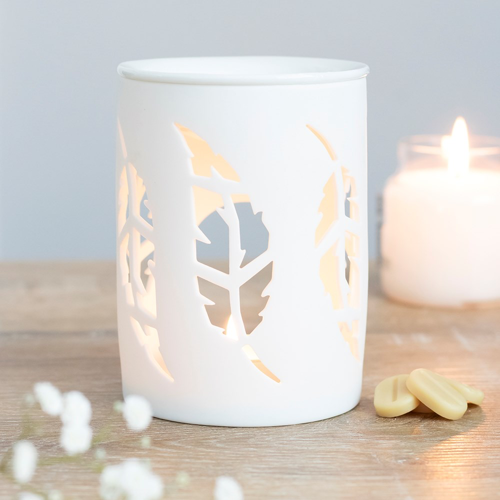 Ceramic White Feather Cut Out Wax Melter 6EC57582-5C4F-4C96-9923-F57E732F07BC