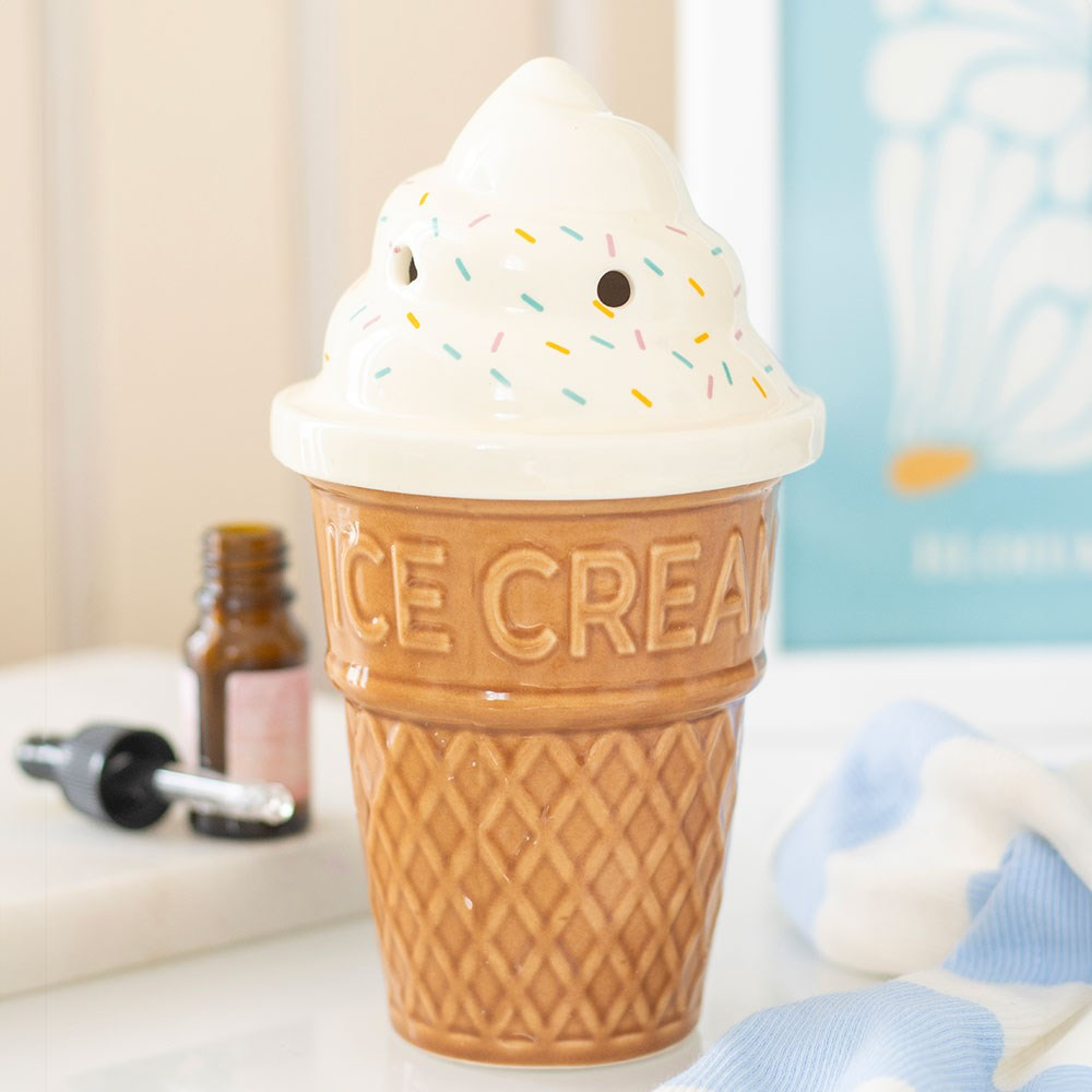 Ceramic Ice-Cream Shaped Wax Melter 7912A022-68EB-45FE-89C4-4A2FDACB3ECC