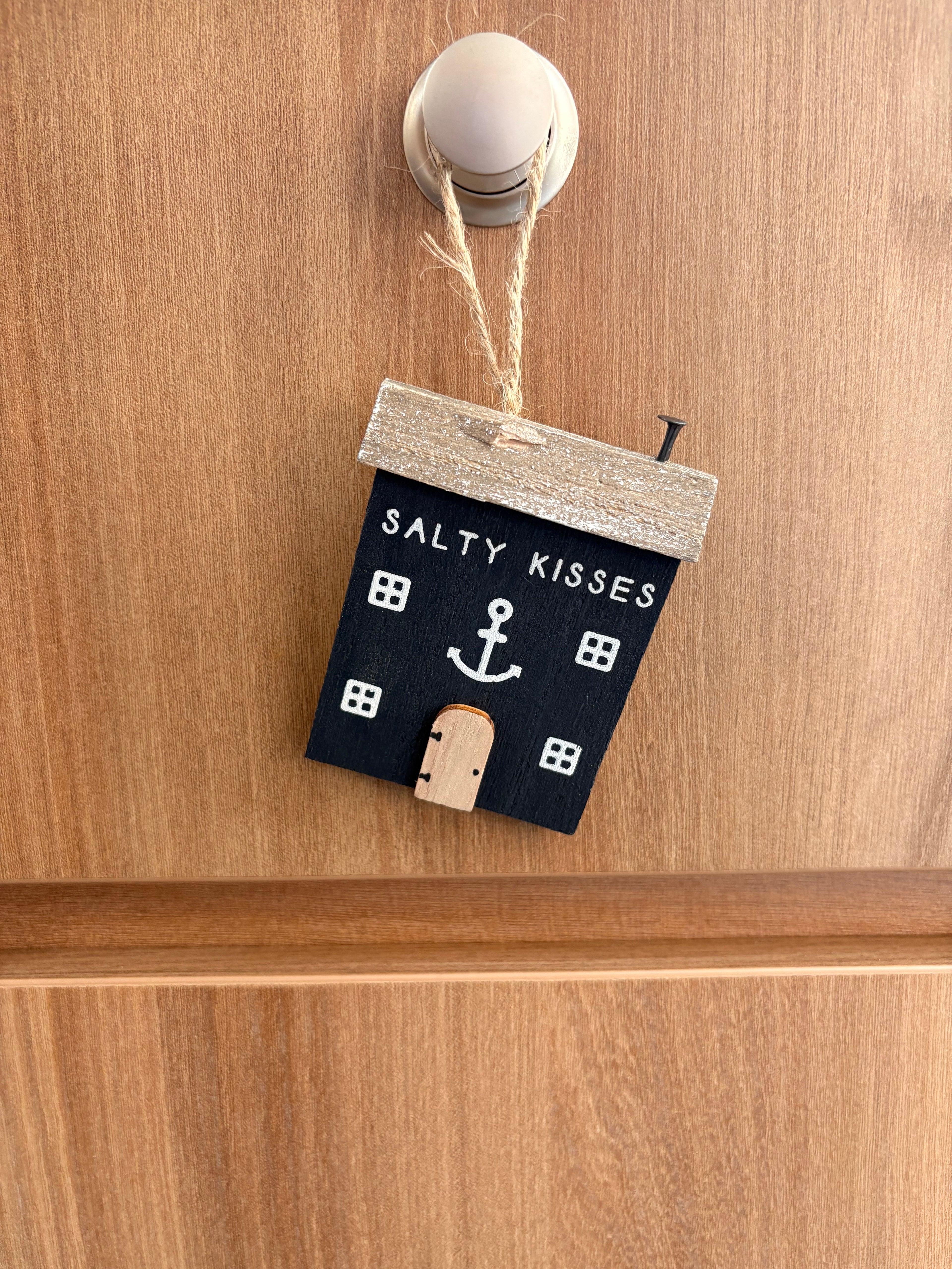 Salty Kisses Hanging Wooden House